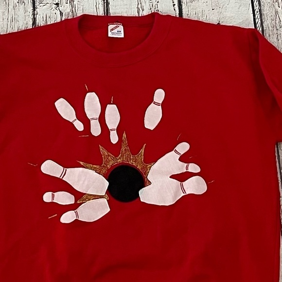 Vintage 1980s Bowling Sports Uniform 80s Bowling Gift Crewneck Sweatshirt - Picture 3 of 4